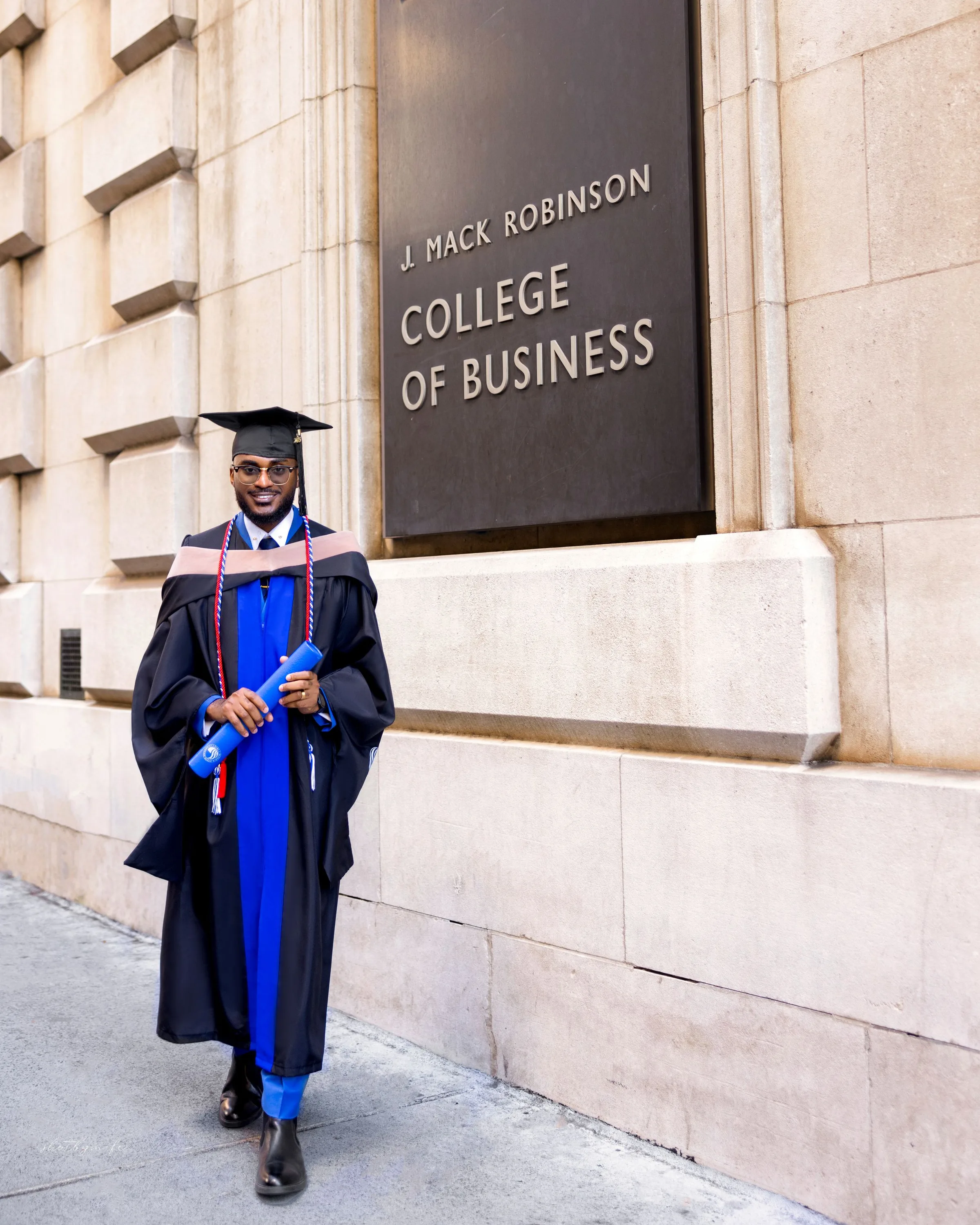 Graduations photography by MIFE Studios